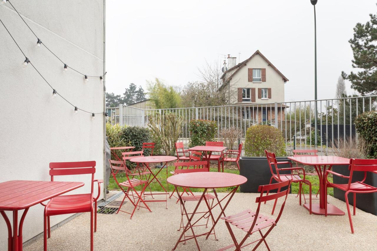 Hotel Ibis Styles Versailles Saint Quentin En Yvelines Exterior foto