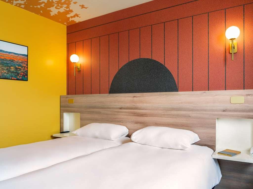 Hotel Ibis Styles Versailles Saint Quentin En Yvelines Habitación foto